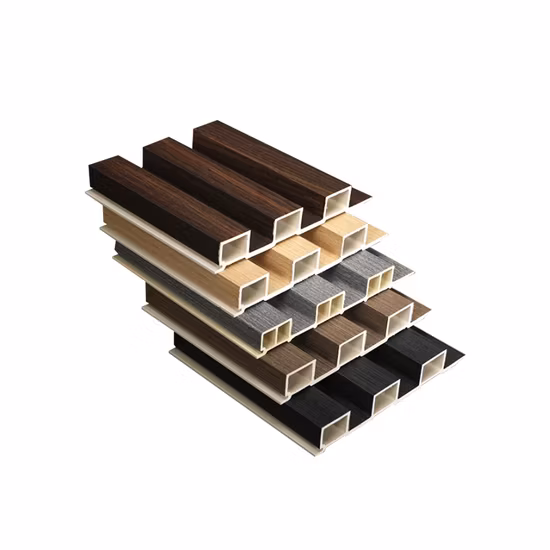 Panneau mural cannelé WPC en stratifié de revêtement en bois interne WPC en Chine